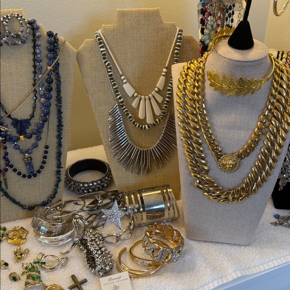 Come dig with me.  Unlisted gorgeousness in every price range. - Picture 17 of 17